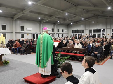 /A/2025/2/B/250208 Biskup Gorski predvodio misno slavlje drugog dana trodnevnice uoči Stepinčeva (7).JPG