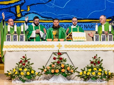 /A/2025/2/D/Šesta srijeda Velike pobožnosti u Nacionalnom svetištu sv. Josipa (3).JPG