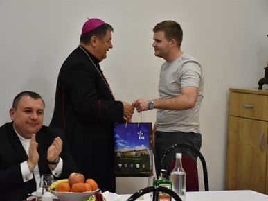 /A/2025/3/C/Biskup Huzjak u Sjemeništu (8).jpg