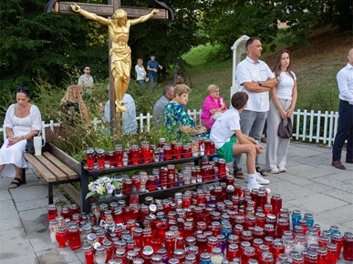 /A/2025/8/B/Nadbiskup Kutleša predvodio proslavu svetkovine Velike Gospe u Svetištu Majke Božje Remetske (2).jpg