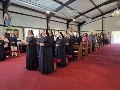 /A/2025/8/B/Polaganje doživotnih zavjeta i proslava jubileja sestara Družbe Kćeri Božjeg milosrđa (6).jpg