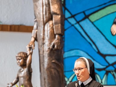 /A/2025/8/C/250827-MargarinVitrajKip (53).jpg