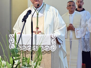 /A/2025/8/C/Sv. Klara Asiška - biskup Šaško (5).JPG