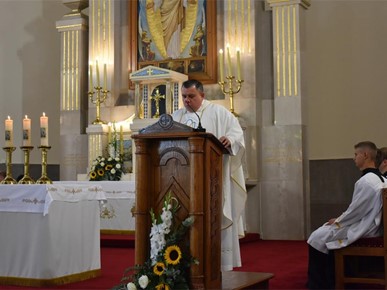 /A/2025/9/A/Biskup Gorski predvodio misu sa zazivom Duha Svetoga za učenike i djelatnike NKG-a (7).jpg