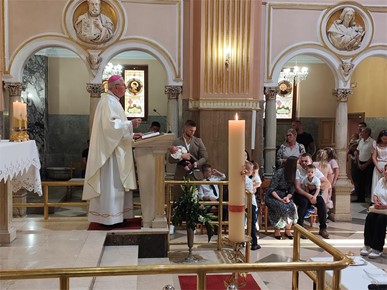 /A/2025/9/C/250920 Biskup Gorski krstio peto dijete obitelji Odorjan (4).jpg