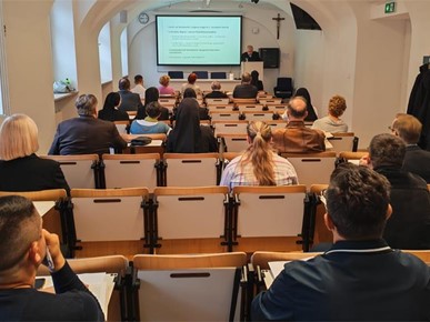 /A/2025/9/D/Održan teološki kolokvij o temi Nadahnuća Nicejskog koncila za vjerovanje i naviještanje danas (2).jpg