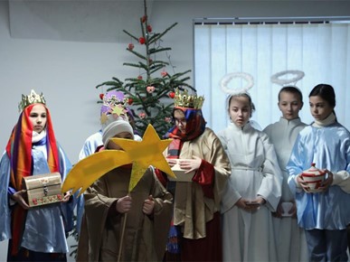 /A/2026/1/A/Pjevači Betlehemske zvijezde posjetili Nadbiskupski duhovni stol (2).JPG