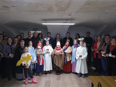 /A/2026/1/A/Pjevači Betlehemske zvijezde posjetili Nadbiskupski duhovni stol (6).JPG