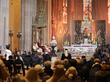 /A/2026/1/Bogojavljenje/Nadbiskup Kutleša predvodio misno slavlje svetkovine Bogojavljenja u Zagrebačkoj katedrali (11).JPG