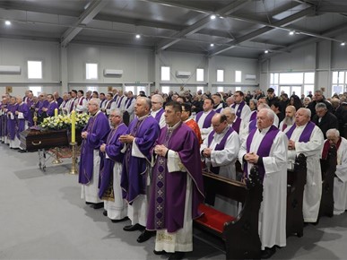 /A/2026/1/Ispraćaj mons Josipa Oslića/260115 misa zadušnica_mons. Oslić (6).JPG