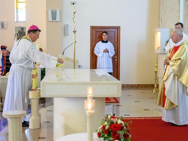 /A/2026/10/B/Biskup Šaško posvetio crkvu u Župi bl. Alojzija Stepinca, Bestovje-Novaki-Rakitje (10).jpg