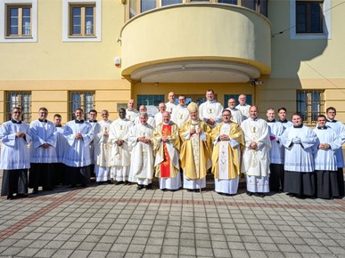 /A/2026/10/B/Biskup Šaško posvetio crkvu u Župi bl. Alojzija Stepinca, Bestovje-Novaki-Rakitje (12).jpg