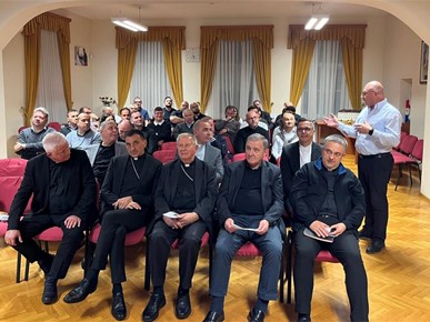 /A/2026/10/C/Održana redovita skupština Hrvatskoga kanonističkog društva u Gospiću (2).jpeg
