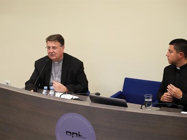 /A/2026/10/D/Održan prvi zajednički susret Trajne formacije svećenika (3).JPG