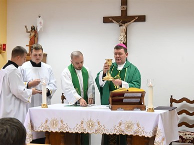/A/2026/10/D/Održane godišnje duhovne vježbe sjemeništaraca RH i BiH u Novigradu na Dobri (6).JPG