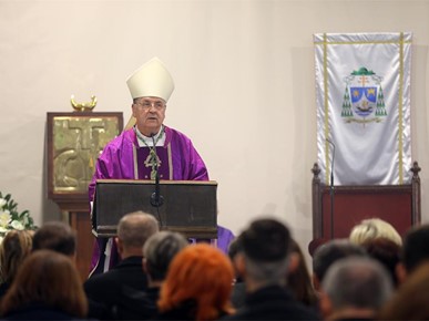 /A/2026/10/F/Slavljena misa zadušnica i sprovodni obredi za preminulog mons. Lovru Cindorija (25).JPG