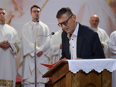 /A/2026/10/G/261022 Nadbiskup Kutleša predvodio misno slavlje svetkovine sv. Ivana Pavla II. u Jelkovcu (6).JPG