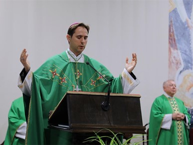 /A/2026/2/B/260207 Biskup Kovač predvodio misno slavlje prvog dana trodnevnice uoči Stepinčeva (19).JPG