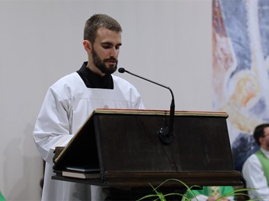 /A/2026/2/B/260207 Biskup Kovač predvodio misno slavlje prvog dana trodnevnice uoči Stepinčeva (7).JPG