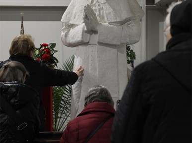 /A/2026/2/C/Biskup Gorski predvodio misno slavlje drugoga dana trodnevnice uoči Stepinčeva (20).JPG