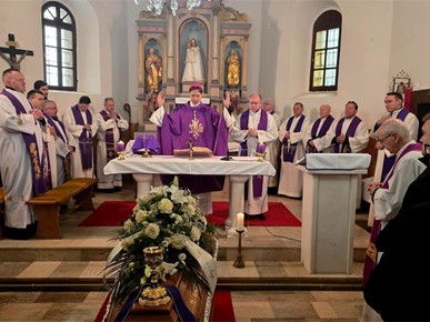 /A/2026/2/D/Misa zadušnica i sprovodni obredi za vlč. Stjepana Lukeca (7).jpg