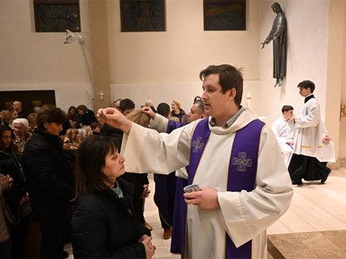 /A/2026/2/D/Sjemeništarci hodočastili sv. Josipu na Trešnjevku (10).JPG