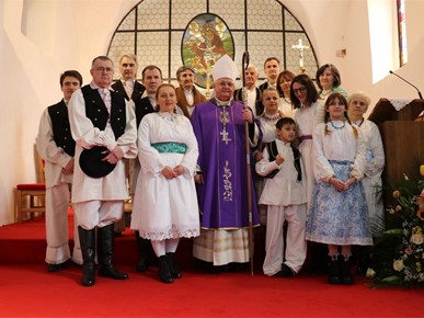 /A/2026/2/E/Biskup Razum predvodio misu zahvalnicu u rodnoj Župi sv. Martina biskupa (13).jpg