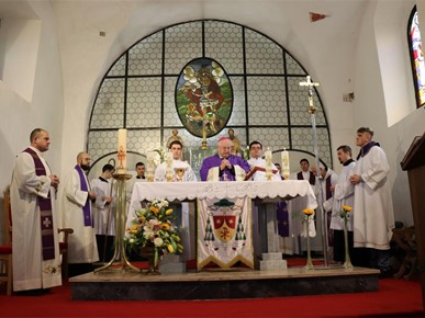 /A/2026/2/E/Biskup Razum predvodio misu zahvalnicu u rodnoj Župi sv. Martina biskupa (3).jpg