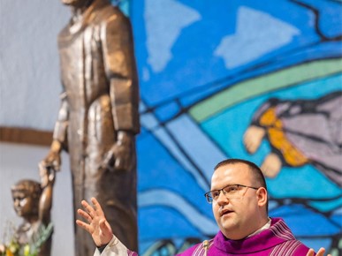 /A/2026/3/A/Rektor voćinske manje bazilike predvodio misno slavlje u Karlovcu (8).jpg