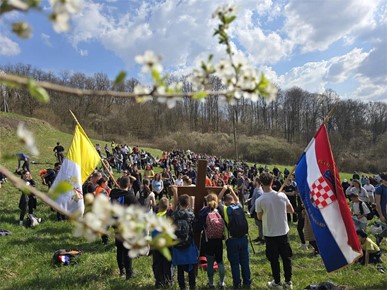 /A/2026/3/C/Održan 77. Planinarski križni put (3).jpg