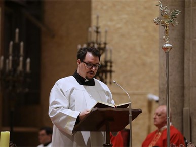 /A/2026/3/Cvjetnica/Nadbiskup Kutleša predvodio misno slavlje Nedjelje Muke Gospodnje u Zagrebačkoj katedrali (13).JPG