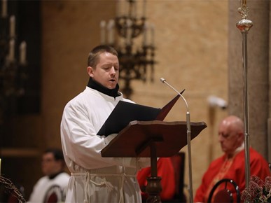 /A/2026/3/Cvjetnica/Nadbiskup Kutleša predvodio misno slavlje Nedjelje Muke Gospodnje u Zagrebačkoj katedrali (15).JPG