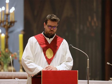 /A/2026/3/Cvjetnica/Nadbiskup Kutleša predvodio misno slavlje Nedjelje Muke Gospodnje u Zagrebačkoj katedrali (19).JPG