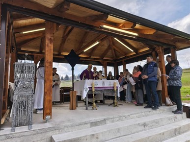 /A/2026/3/E/20. hodočasnički križni put u župi Novigrad na Dobri (2).jpg