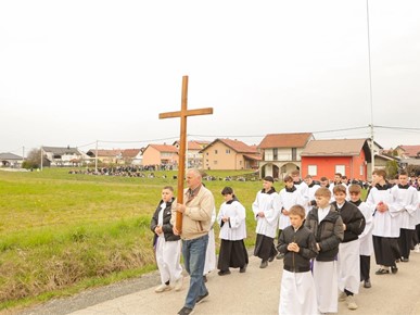 /A/2026/3/E/Održan međužupni križni put (4).jpg