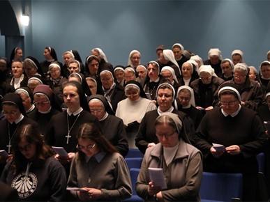 /A/2026/3/Susret nadbiskupa Kutleše s redovnicama/Korizmeni susret nadbiskupa Kutleše s redovnicama (2).JPG