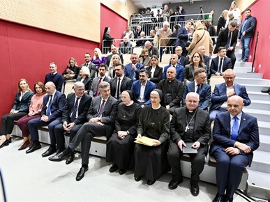 /A/2026/4/B/260415 Blagoslov prihvatilišta na Vrhovcu (12).jpeg