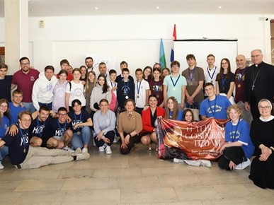 /A/2026/4/B/OŠ Jure Kaštelana i XV. gimnazija iz Zagreba pobjednici Vjeronaučne olimpijade (6).jpg