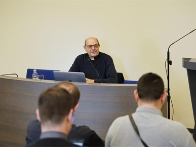 /A/2026/4/C/Održan susret Trajne formacije svećenika (2).JPG