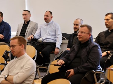 /A/2026/4/C/Održan susret Trajne formacije svećenika (7).JPG