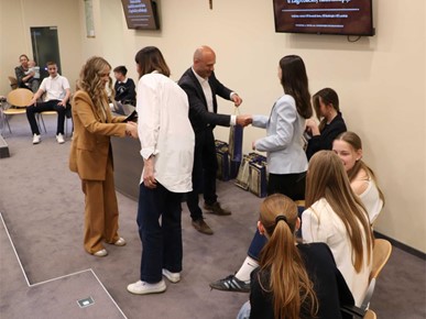 /A/2026/4/C/Održano prvo natjecanje katoličkih osnovnih škola u debatiranju (3).JPG