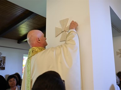 /A/2026/4/Posveta crkve/Nadbiskup Kutleša posvetio crkvu u Gajnicama (23).JPG