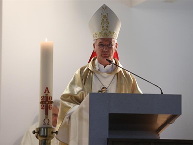 /A/2026/4/Posveta crkve/Nadbiskup Kutleša posvetio crkvu u Gajnicama (54).JPG