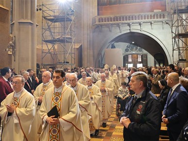 /A/2026/4/USKRS/260405 Nadbiskup Kutleša predvodio misu na Uskrs (1).JPG