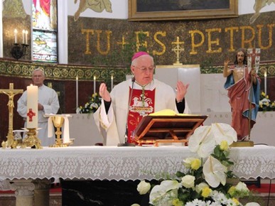 /A/2026/4/USKRS/Biskup Razum za Uskrs u Župi sv. Petra (3).jpg