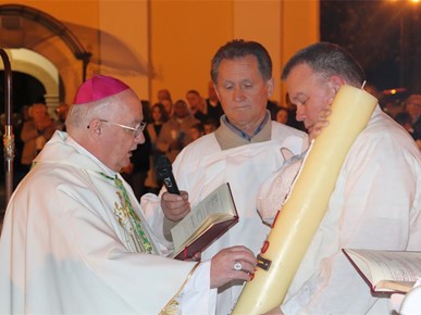 /A/2026/4/VELIKA SUBOTA/Vugrovec-biskup-Razum1.JPG