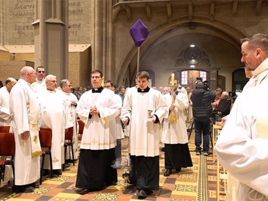 /A/2026/4/VELIKI ČETVRTAK/Nadbiskup Kutleša predvodio Misu posvete ulja u Zagrebačkoj katedrali (1).JPG