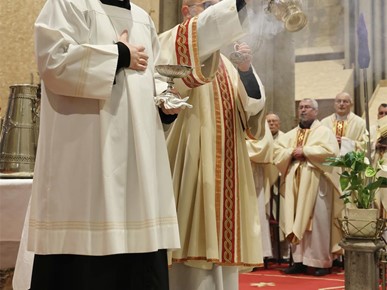 /A/2026/4/VELIKI ČETVRTAK/Nadbiskup Kutleša predvodio Misu posvete ulja u Zagrebačkoj katedrali (19).JPG