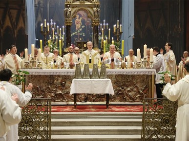 /A/2026/4/VELIKI ČETVRTAK/Nadbiskup Kutleša predvodio Misu posvete ulja u Zagrebačkoj katedrali (21).JPG