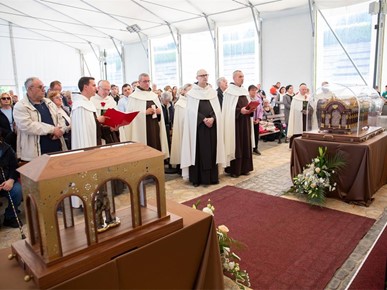 /A/2026/5/A/Relikvije sv. Male Terezije i njezinih roditelja Ljudevita i Zelije u Hrvatskoj (1).jpg